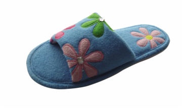 indoor slippers